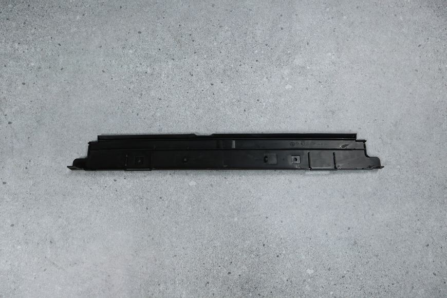 Уплотнитель радиатора для BMW F20 F21 F23 F22 F87 F35 F80 F30 F31 F34 F32 F33 F36 F82 (17117600543) 17117600543 фото