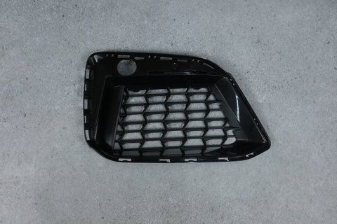Права решітка в бампер (M Paket) для BMW 5 Series G30 G31 (2020-2023) 51118747848 51118747848 фото