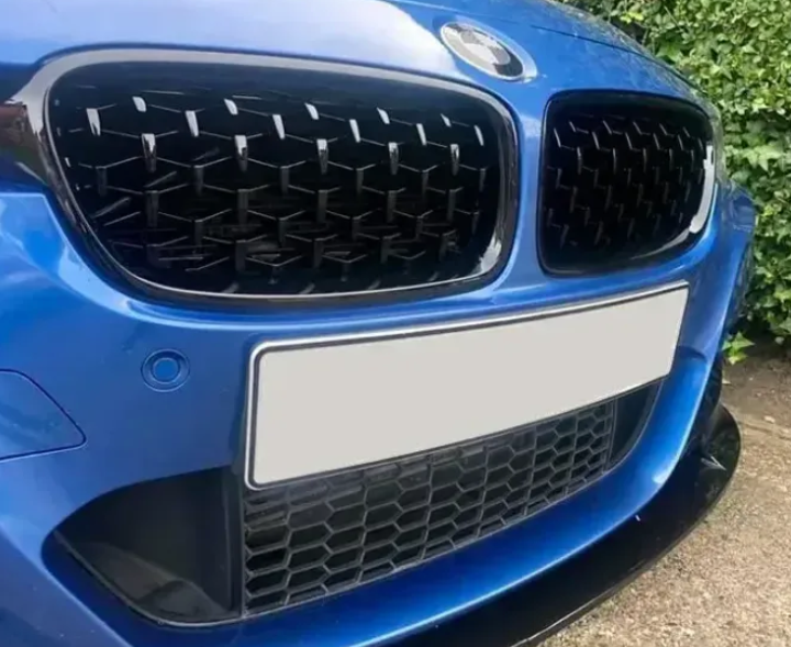 Решетка радиатора ноздри BMW F30 F31 Diamond Черный Глянец (2012-2018) 8007 фото