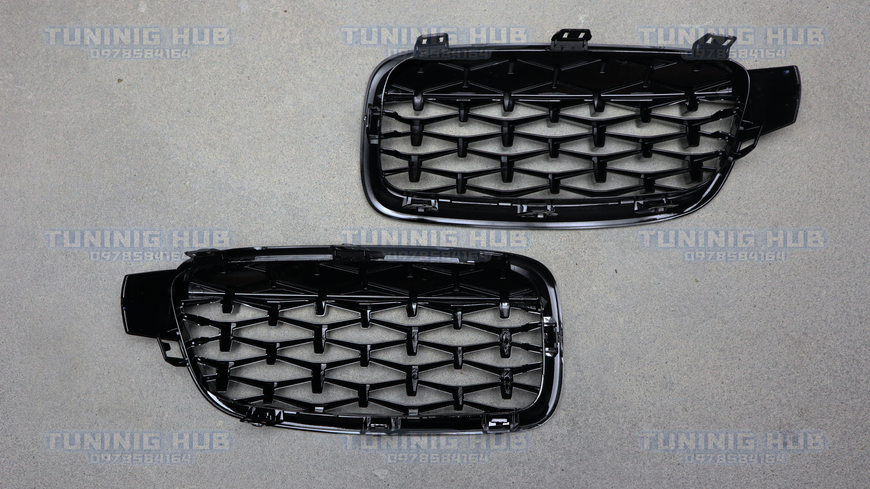 Решетка радиатора ноздри BMW F30 F31 Diamond Черный Глянец (2012-2018) 8007 фото