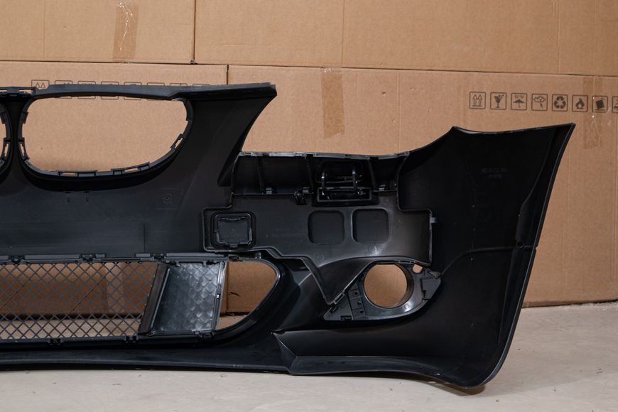 Передній бампер BMW E60 / E61 (2003-2010) Стиль M-Paket BMWE60-M092 фото