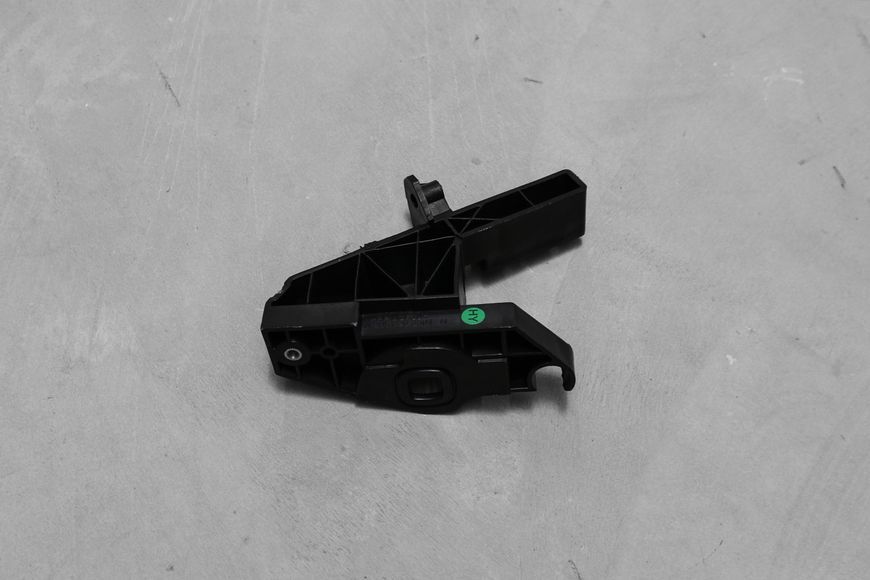 Правое крепление передней фары для Mercedes-Benz C-Class W205 (2014-2018) 2056203501 2056203501 фото