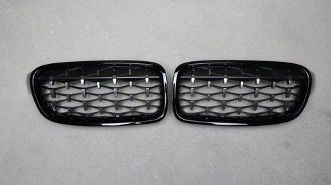 Решітка радіатора ніздрі BMW F30 F31 Diamond Чорний з Хромом (2012-2018) 8007-2 фото