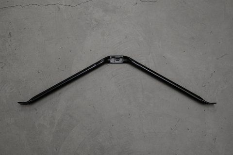 Поперечный V - кронштейн для BMW G30 G31 G32 G11 G12 G14 G15 G16 (51647357211) 51647357211 фото