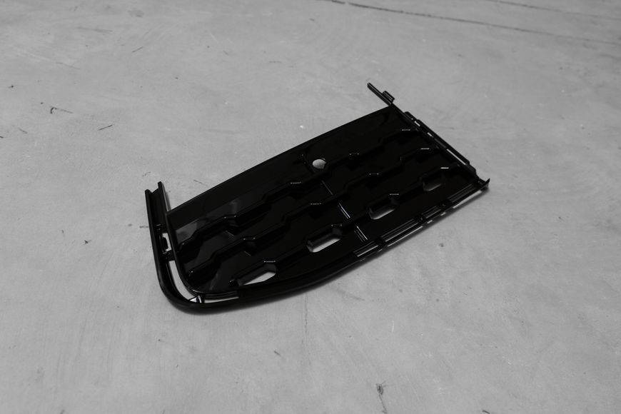 Левая решетка в бампер (закрытая) M Paket для BMW G11 G12 (2015-2022) 51118092157 51118092157 фото