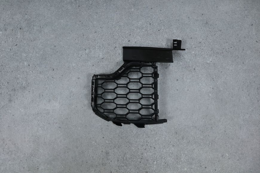 Права решітка протитуманної фари (M Paket) для BMW X5 G05 (2018-2024) 51118070174 51118070174 фото