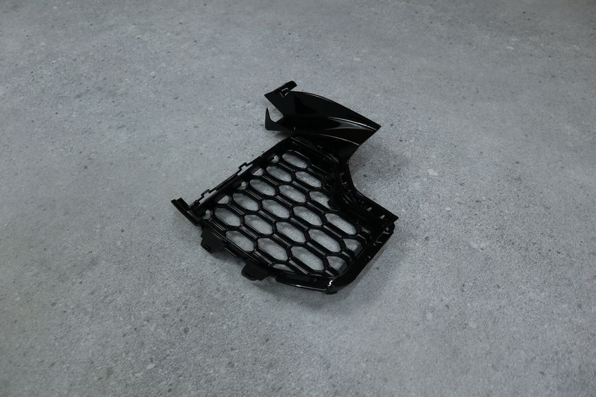 Права решітка протитуманної фари (M Paket) для BMW X5 G05 (2018-2024) 51118070174 51118070174 фото