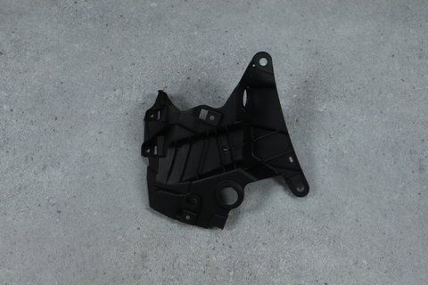 Кронштейн правого крыла для BMW X5 F15 / X6 F16 (51647294544) 51647294544 фото