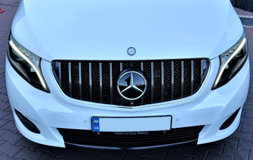 Решітка радіатора на Mercedes Vito W447 (Стиль GT) Чорна з хромом MB-W447151 фото
