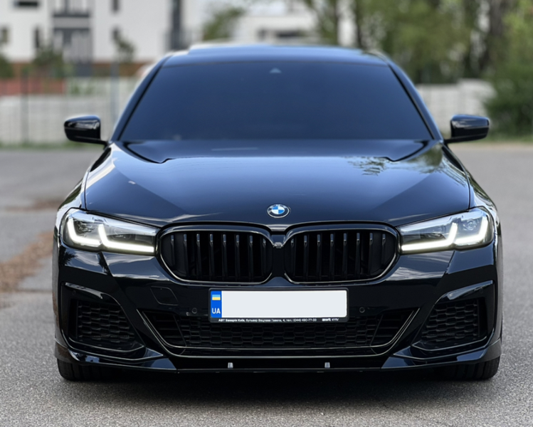 Решетка радиатора ноздри BMW G30 G31 M5 F90 Одинарные Черный Глянец (2020-2023)  BMW-G30211 фото
