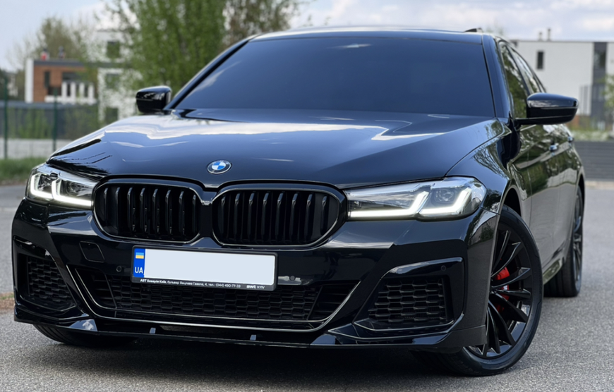 Решетка радиатора ноздри BMW G30 G31 M5 F90 Одинарные Черный Глянец (2020-2023)  BMW-G30211 фото