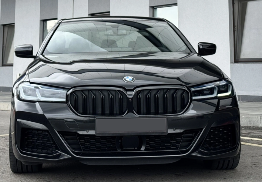 Решітка радіатора ніздрі BMW G30 G31 M5 F90 Подвійні Чорний Глянець (2020-2023)  BMW-G30212 фото