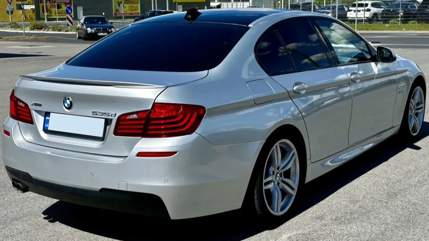 Комплект обвеса BMW 5 Series F10 / F11 (2010-2017) Стиль M-Paket 218 фото