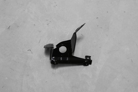 Левый кронштейн задней фары для BMW F25 / F26 / F48 (41357267327) 41357267327 фото