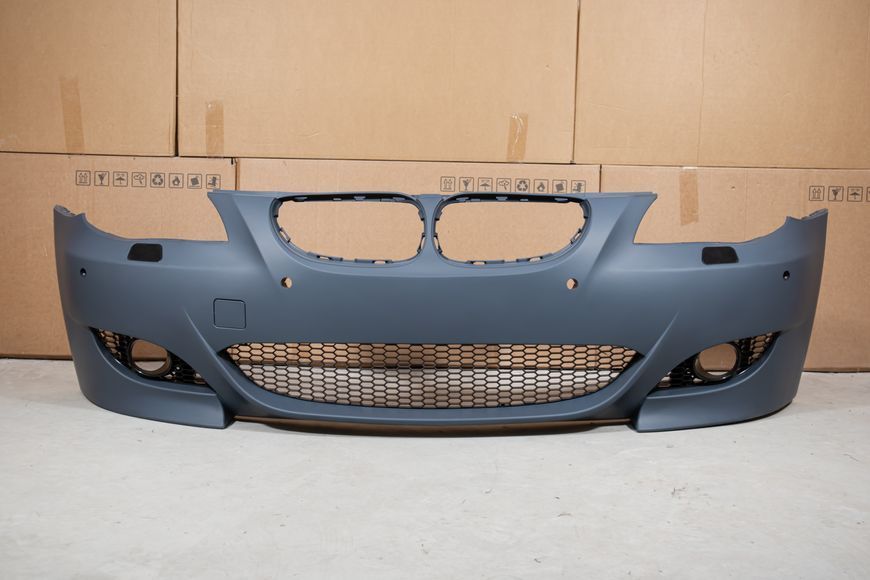 Передній бампер BMW E60 / E61 (2003-2010) Стиль M5 OBMWM5-E6011 фото
