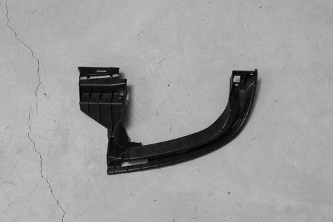 Кріплення вихлопної труби для AUDI A4 B9 (2015-2019) Ліве (8W0807347A) 8W0807347A фото