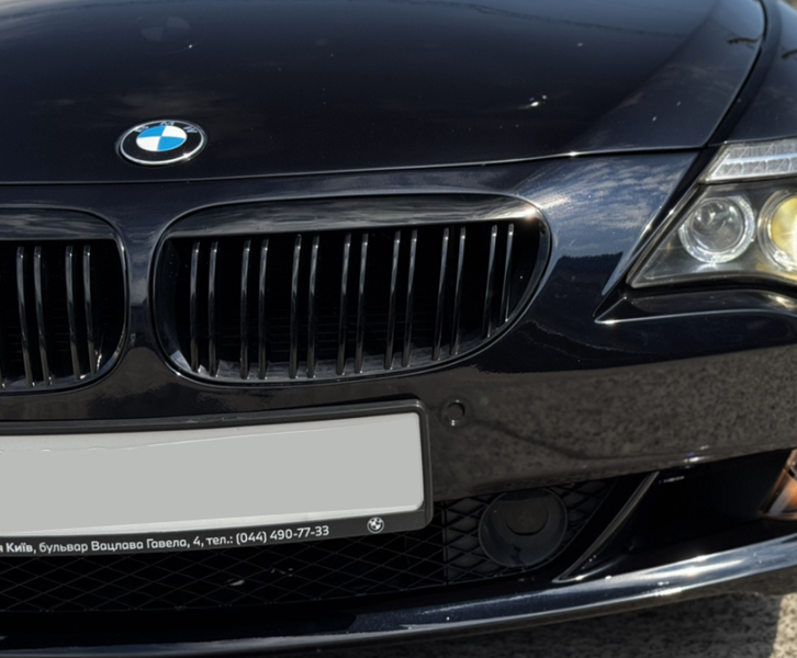 Решітка радіатора ніздрі BMW E63 E64 Подвійні Чорний глянець (2006-2010) 8014 фото