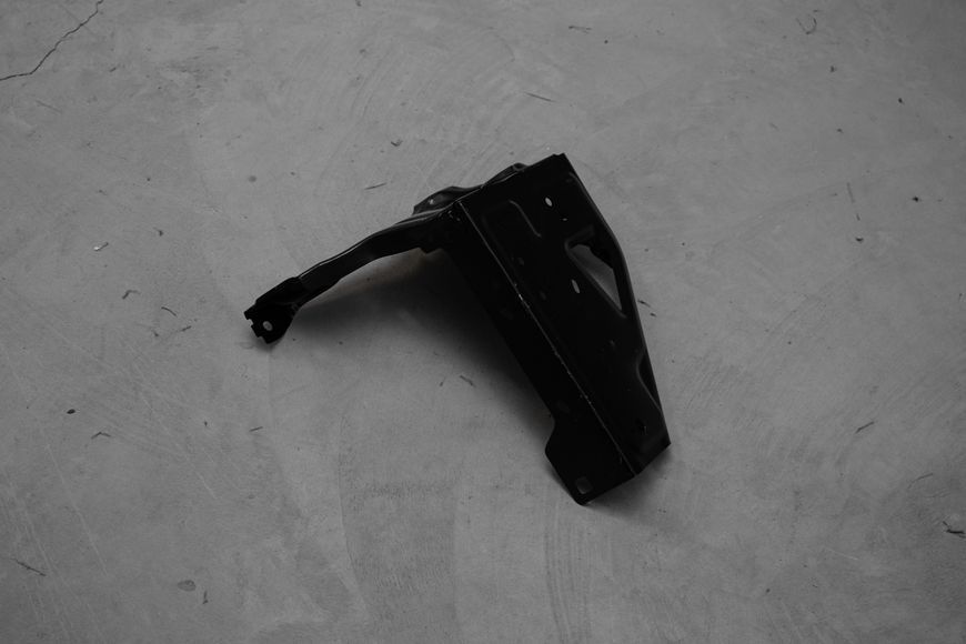 Лівий кронштейн кріплення фари для BMW X1 F48 / X2 F39 (51647342501) 51647342501 фото