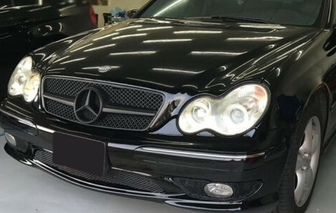 Решітка радіатора на Mercedes C-Class W203 (Стиль AMG) Чорна MB-W203021 фото
