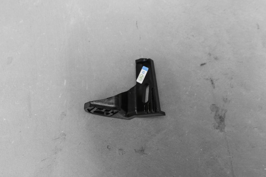 Левый кронштейн передней фары для BMW F20 F21 F23 F22 (51647273065) 51647273065 фото