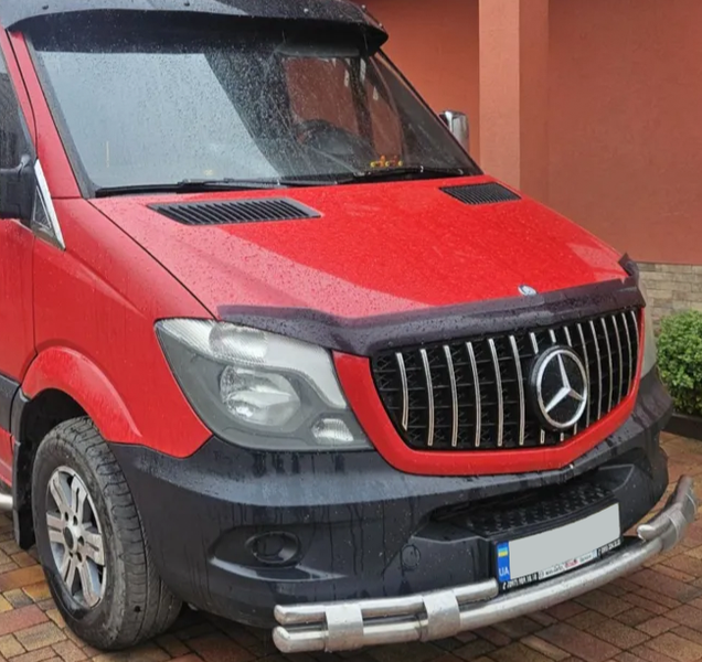 Решетка радиатора на Mercedes Sprinter W906 (Стиль GT) Черная с хромом MB-W906108 фото
