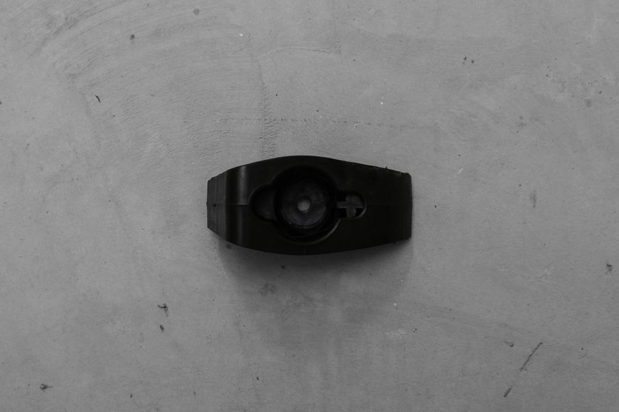 Кронштейн переднего бампера для BMW F20 F21 F23 F22 F30 F31 F34 F32 F33 F36 (51117268479) 51117268479 фото