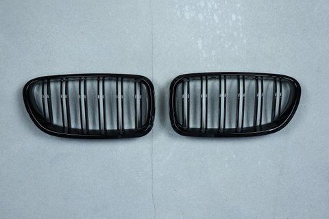 Решетка радиатора ноздри Двойные Черный Глянец BMW F10 F11 (2010-2017) 600 фото