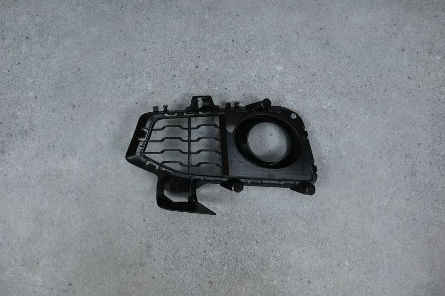 Права решітка в бампер (M Paket) для BMW 4 Series F32 F33 F36 F82 (2013-2019) 51118054508 51118054508 фото