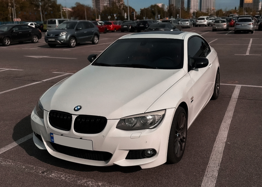 Решетка радиатора ноздри BMW E92 E93 Двойные Черный Мат (2006-2010) BMW-E92062 фото