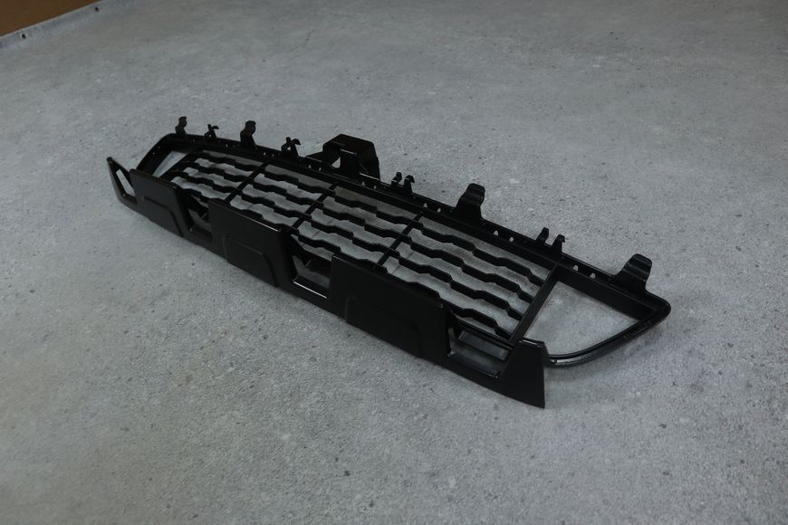 Центральная решетка в бампер (M Paket) для BMW 4 Series F32 F33 F36 F82 (2013-2019) 51118054503 51118054503 фото