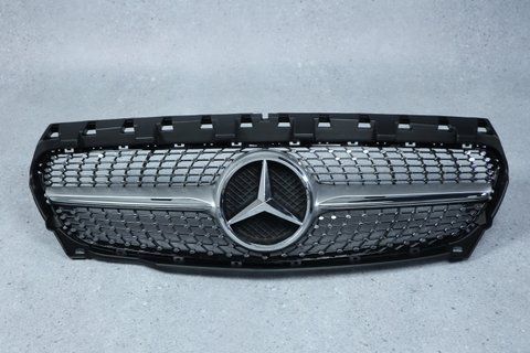 Решітка радіатора на Mercedes CLA-Class C117 (Стиль Diamond) Сіра з хромом MB-W117154 фото