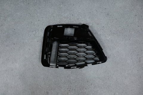 Права решетка в бампер (M Paket) для BMW 3 Series G20 G21 (2018-2024) 51118075648 51118075648 фото