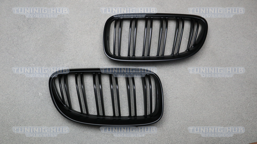 Решітка радіатора ніздрі BMW E92 E93 Подвійні Чорний Мат (2010-2013) BMW-E921020 фото