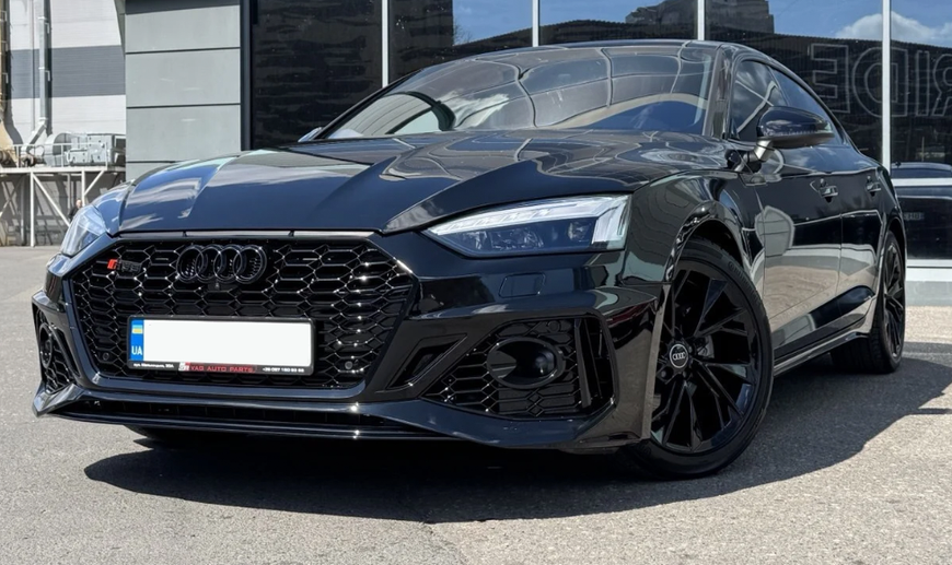 Решітка радіатора на Audi A5 B9 (Стиль RS5) Чорний глянець A5-RS211 фото